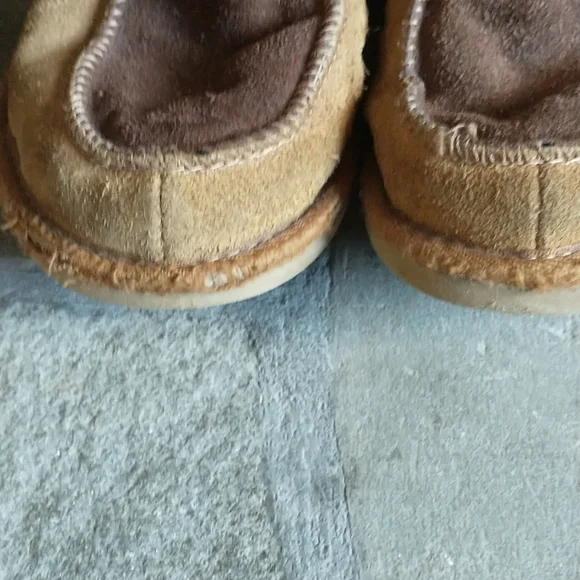 Ugg lace up boots size 5 - Picture 2 of 4